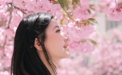 盖茨私人办公室被曝露骨面试